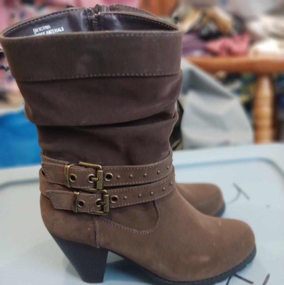 Levity brown boots